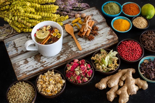 7 Herbal Alami yang Bisa Bantu Kesehatan Pankreas