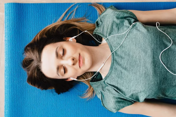 10 Kebiasaan Positif untuk Menyeimbangkan Emosi Harian