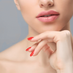 7 Cara Mengatasi Bibir Terlalu Sensitif